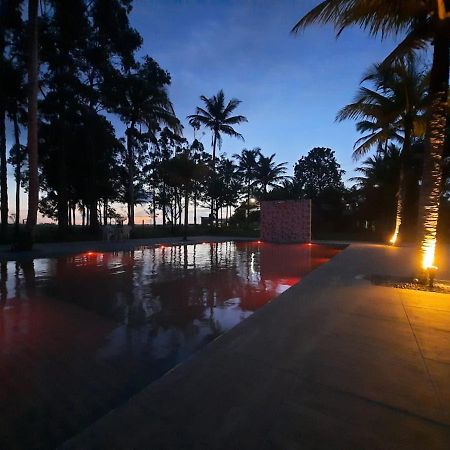 Condominio Canaa 库穆鲁沙蒂巴 外观 照片